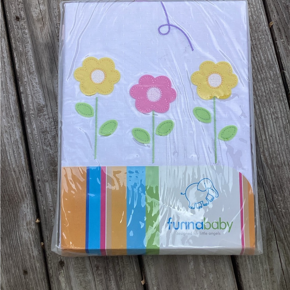 🌼NEW🌼 DAISIES 4 Pc LUXURIOUS BABY DUVET CRIB BEDDING FLOWERS & BUTTERFLIES